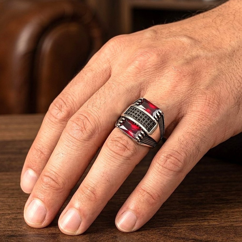 Kırmızı Baget Taşlı Erkek Gümüş Yüzük MY1011027 18395 Thumb